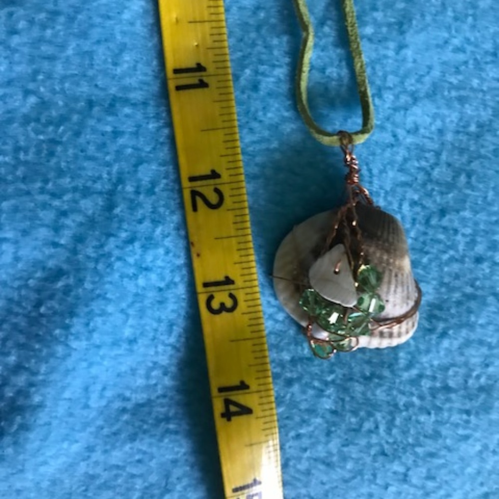 Hand made schell neckless - Picture 3 of 3